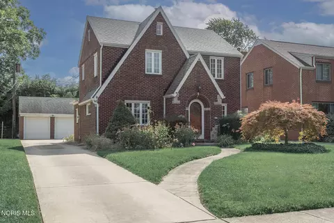 2232 Goddard Rd, Toledo, OH 43606