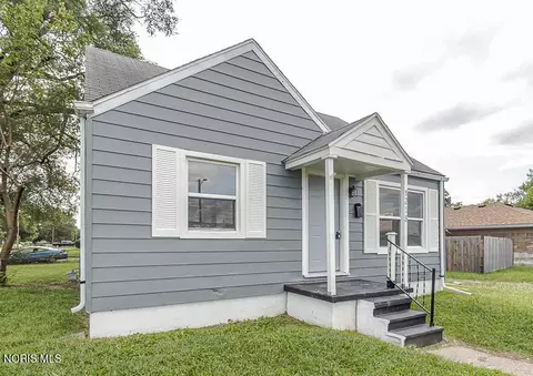 1318 E Manhattan Blvd, Toledo, OH 43608