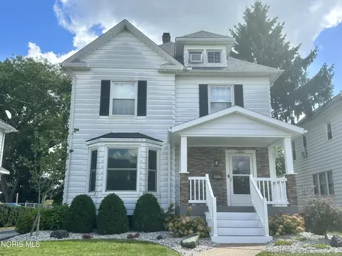 126 Euclid Ave, Bellevue, OH 44811