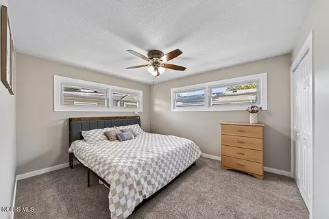 Bedroom - 121 Springbrook Dr, Findlay, OH 45840 photo 3 of 4