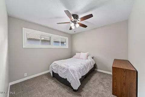 Bedroom - 121 Springbrook Dr, Findlay, OH 45840 photo 1 of 4