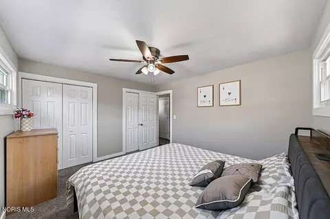 Bedroom - 121 Springbrook Dr, Findlay, OH 45840 photo 4 of 4