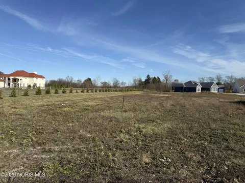5525 Waterville-monclova Rd, Monclova, OH 43542
