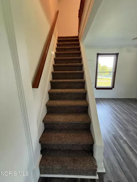 Entry Way - 1048 E Riverview Ave, Napoleon, OH 43545 photo 1 of 1