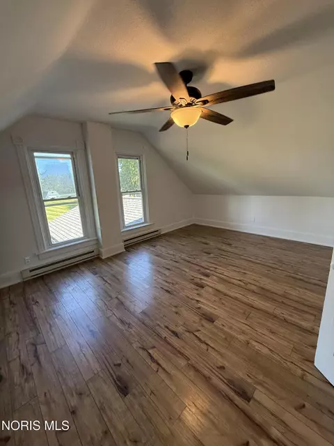 Bedroom - 1048 E Riverview Ave, Napoleon, OH 43545 photo 1 of 2