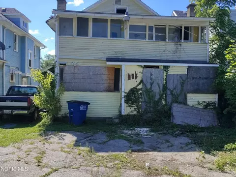 2010 Airport Hwy, Toledo, OH 43609