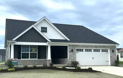 15128 Sugar Maple Dr, Perrysburg, OH 43551