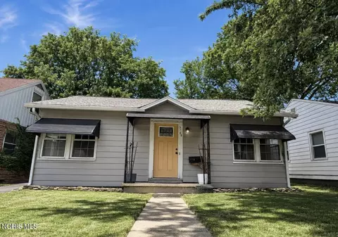 3168 Douglas Rd, Toledo, OH 43606