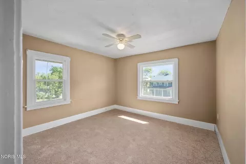 Bedroom - 2037 Joffre Ave, Toledo, OH 43607 photo 2 of 5