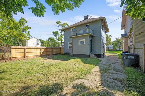 Exterior - 2037 Joffre Ave, Toledo, OH 43607 photo 7 of 9