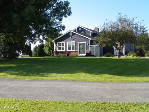 11085 County Road P, Napoleon, OH 43545