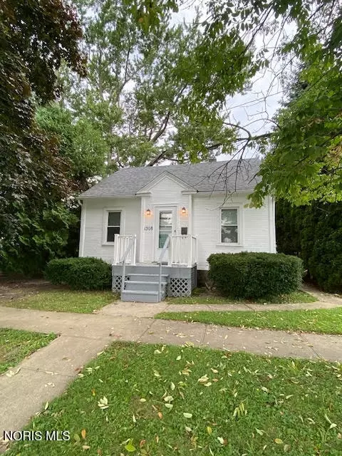1308 Alger St, Fremont, OH 43420