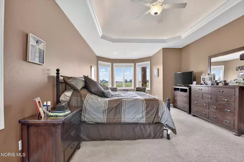 Bedroom - 1526 Jacobs Dr, Oregon, OH 43616 photo 7 of 7