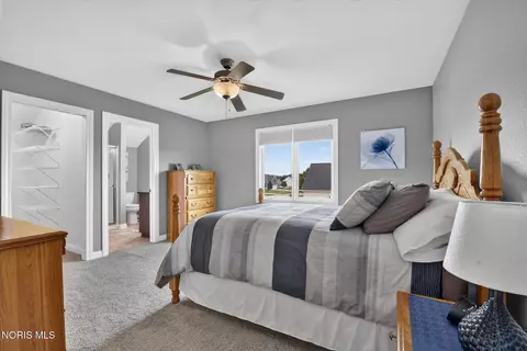 Bedroom - 1526 Jacobs Dr, Oregon, OH 43616 photo 1 of 7