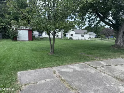Exterior - 322 Willeke Ave, Ada, OH 45810 photo 1 of 2