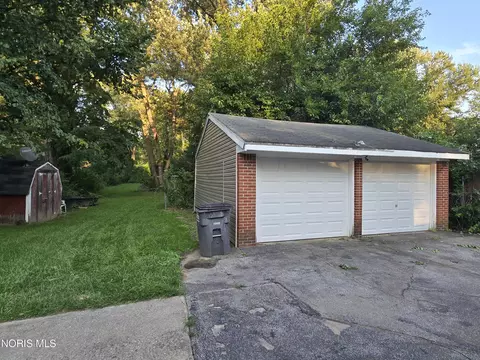 Exterior - 744 Cuthbert Rd, Toledo, OH 43607 photo 3 of 3