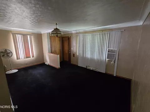 Living - 744 Cuthbert Rd, Toledo, OH 43607 photo 1 of 1