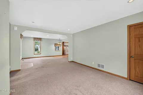 Living - 255 E South St, Mccomb, OH 45858 photo 1 of 3
