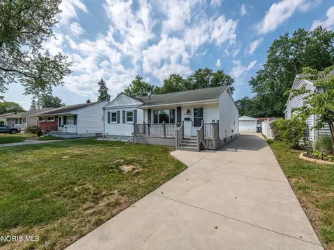 5127 Sheila Dr, Toledo, OH 43613
