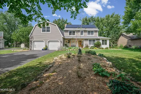 Exterior - 3012 Heatherdowns Dr, Findlay, OH 45840 photo 2 of 13