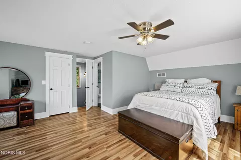 Bedroom - 3012 Heatherdowns Dr, Findlay, OH 45840 photo 7 of 9