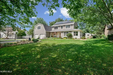Exterior - 3012 Heatherdowns Dr, Findlay, OH 45840 photo 3 of 13