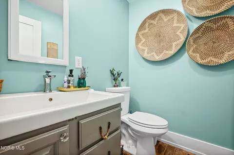 Bath - 3012 Heatherdowns Dr, Findlay, OH 45840 photo 5 of 5