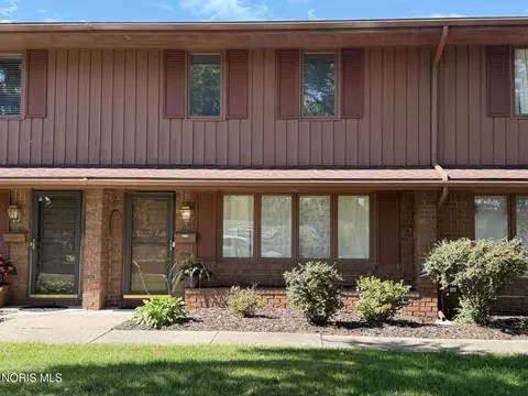 4049 Sherwood Forest Manor Rd # C10, Toledo, OH 43623