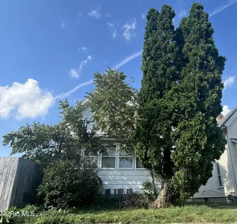 510 E Lytle St, Fostoria, OH 44830