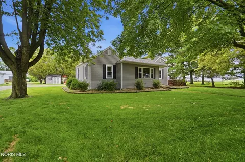 Exterior - 142 East St, Ottoville, OH 45876 photo 3 of 10