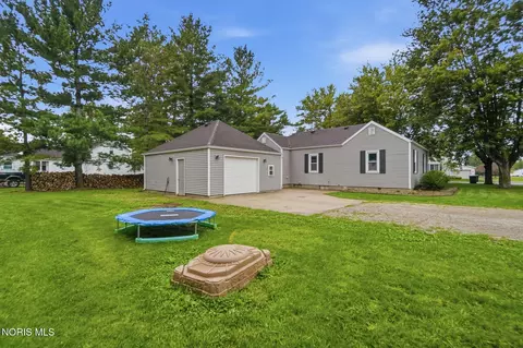 Exterior - 142 East St, Ottoville, OH 45876 photo 5 of 10