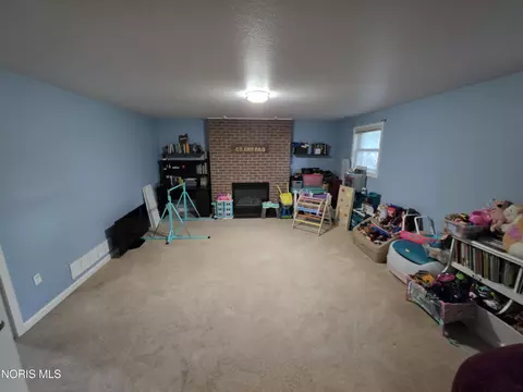 Other - 723 Chestnut Dr, Upper Sandusky, OH 43351 photo 5 of 9