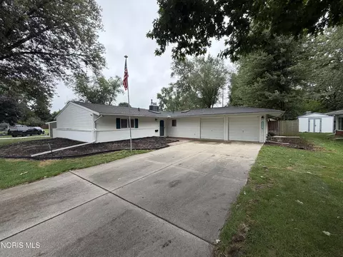 3529 Devon Hill Rd, Toledo, OH 43606