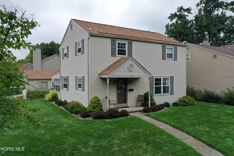 5127 Calyx Ln, Toledo, OH 43623