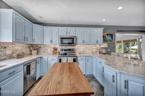 Kitchen - 5491 Brookview Ln, Upper Sandusky, OH 43351 photo 4 of 5