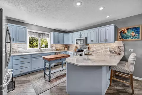 Kitchen - 5491 Brookview Ln, Upper Sandusky, OH 43351 photo 2 of 5