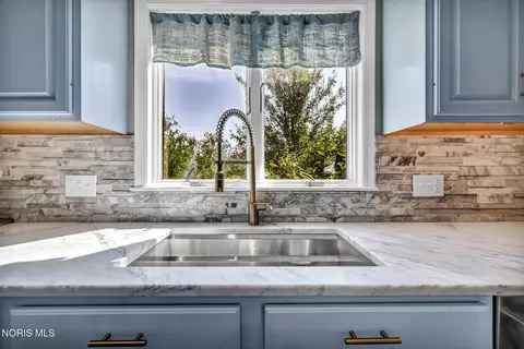 Kitchen - 5491 Brookview Ln, Upper Sandusky, OH 43351 photo 3 of 5
