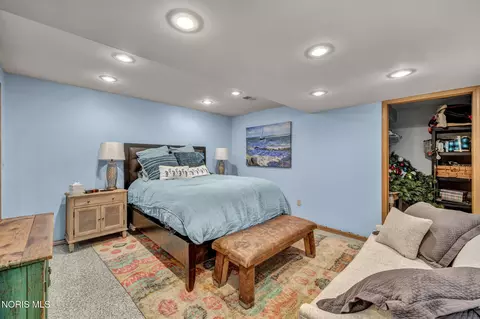 Bedroom - 5491 Brookview Ln, Upper Sandusky, OH 43351 photo 6 of 6