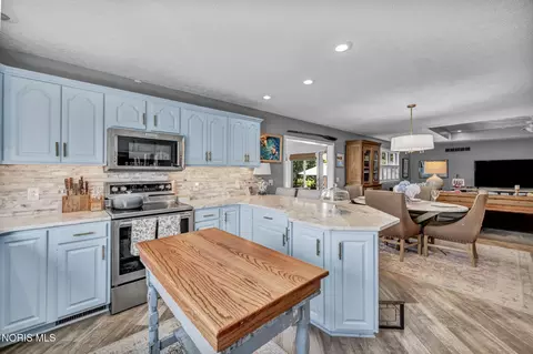 Kitchen - 5491 Brookview Ln, Upper Sandusky, OH 43351 photo 5 of 5