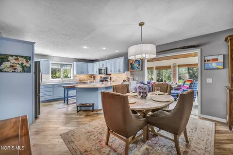 Dining - 5491 Brookview Ln, Upper Sandusky, OH 43351 photo 1 of 3