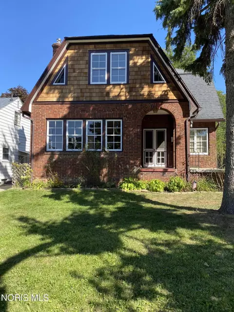 2932 Gunckel Blvd, Toledo, OH 43606