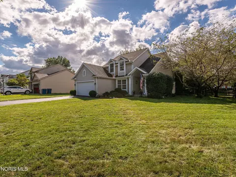 7825 Hawkins Ct, Sylvania, OH 43560