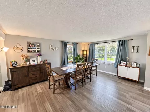 Dining - 816 Springdale Dr, Paulding, OH 45879 photo 1 of 4