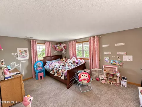 Bedroom - 816 Springdale Dr, Paulding, OH 45879 photo 3 of 5