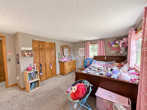 Bedroom - 816 Springdale Dr, Paulding, OH 45879 photo 2 of 5