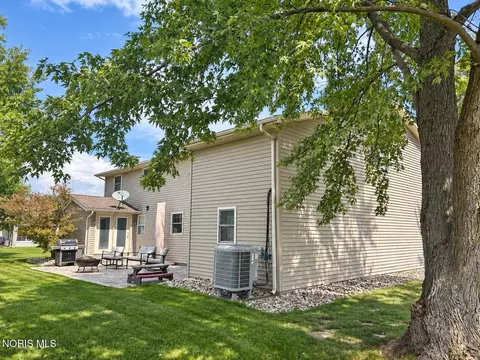 Exterior - 816 Springdale Dr, Paulding, OH 45879 photo 6 of 7