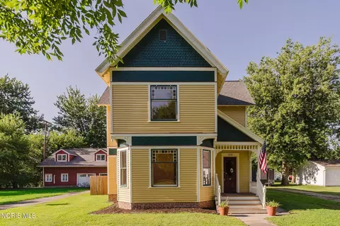 Exterior - 204 W Main St, Wayne, OH 43466 photo 1 of 13