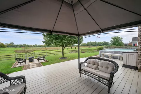 Exterior - 1733 Spring Forest Dr, Oregon, OH 43616 photo 3 of 9