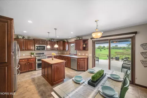 Kitchen - 1733 Spring Forest Dr, Oregon, OH 43616 photo 2 of 5