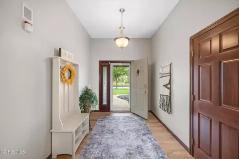Entry Way - 1733 Spring Forest Dr, Oregon, OH 43616 photo 1 of 1